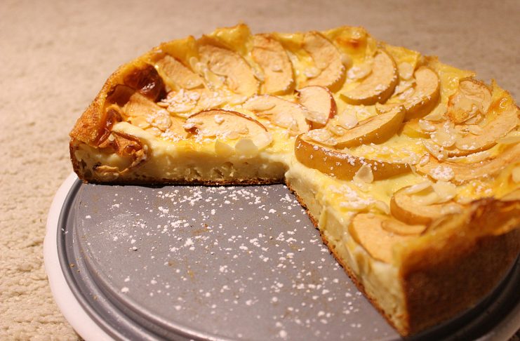 Gesunder Apfelkuchen mit Pudding-Füllung